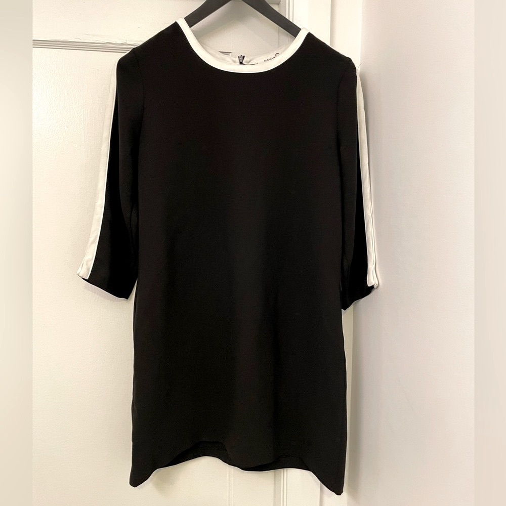 NWOT Mango Sporty Shift Dress with Slits along Sleeves